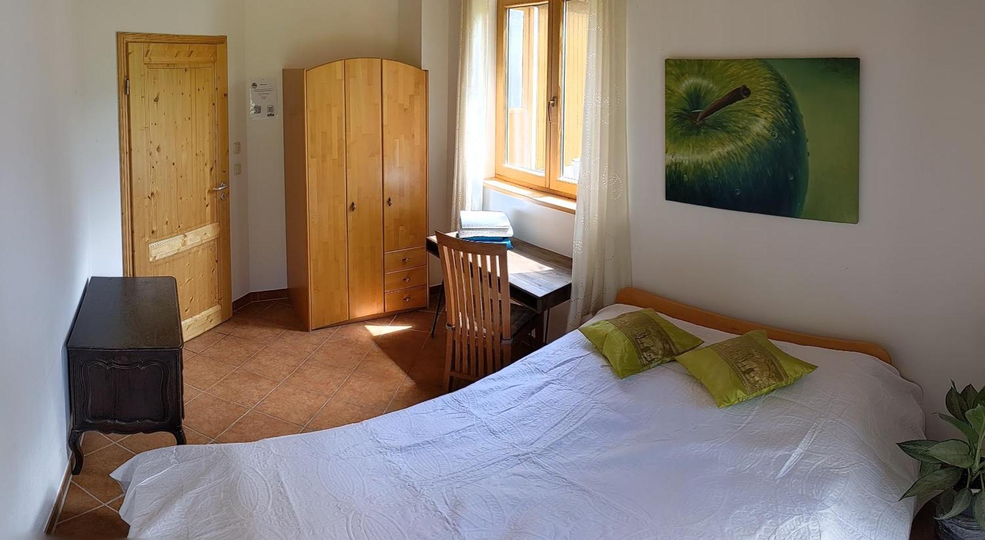 Homestay - Doppelzimmer Mit Gartenblick